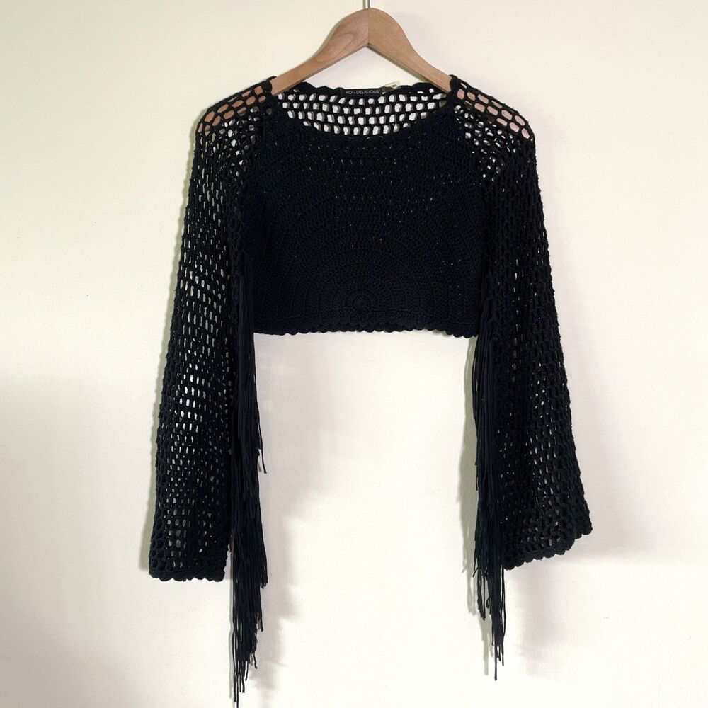 Hot & Delicious Women's Black Crocheted Fringe Sleeve Crop Top Small Festival